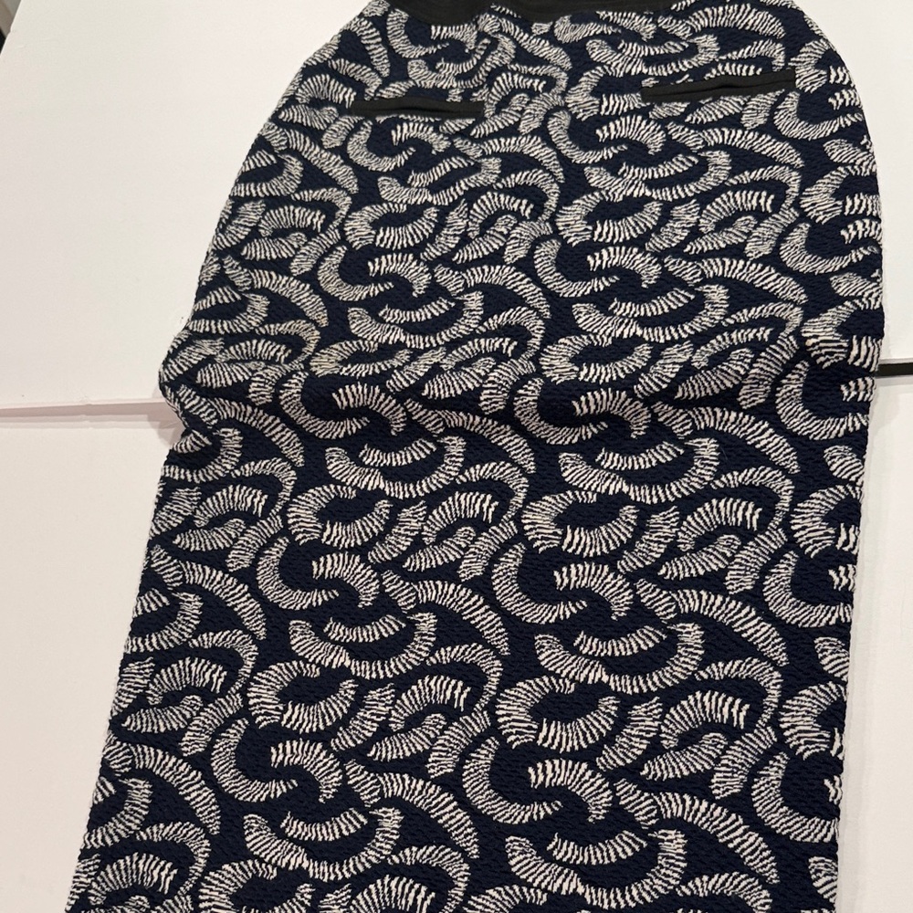 ASOS Navy and White Textured Skirt size 4